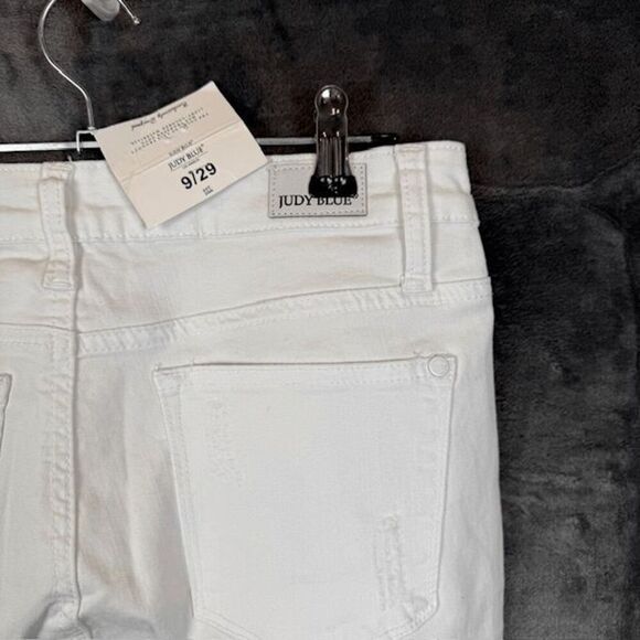 NWT Judy Blue Mid Rise Skinny Fit Raw Hem White Denim Jeans Size 9 / 29 - Picture 5 of 16